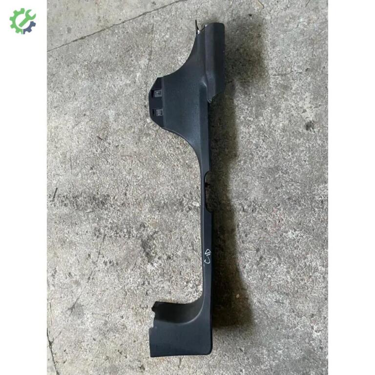 Opel Corsa Marşpiyel Kaplaması çıkma parça