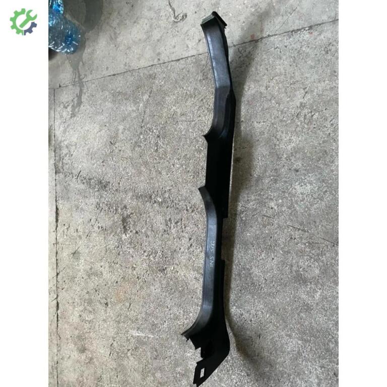 Opel Insignia Marşpiyel Kaplaması çıkma parça