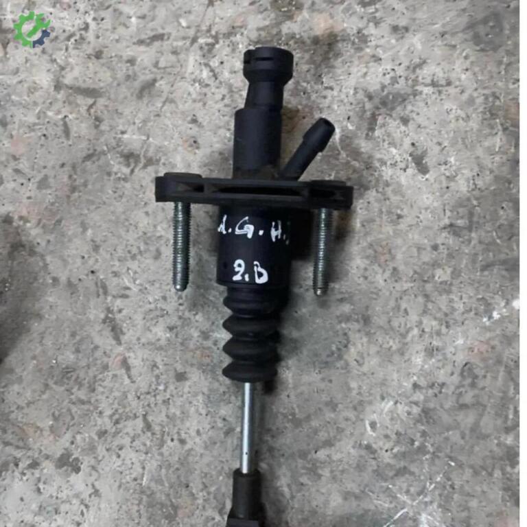 Opel Astra Debriyaj Üst Merkezi çıkma parça