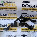Opel Corsa B Sinyal Kumanda Kolu Çıkma GM 1241212, 1241258