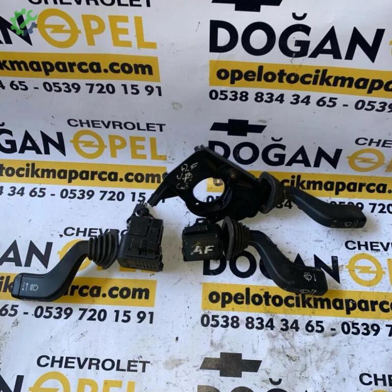 Opel Vectra Sinyal çıkma parça