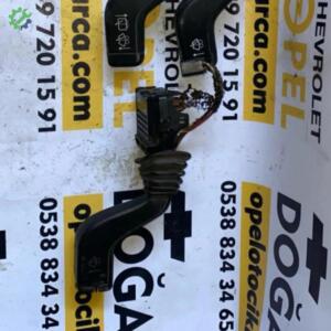 Opel Vectra B Hız Sabitlemeli Çıkma Silecek Kumanda Kolu GM 1241134, 90413242