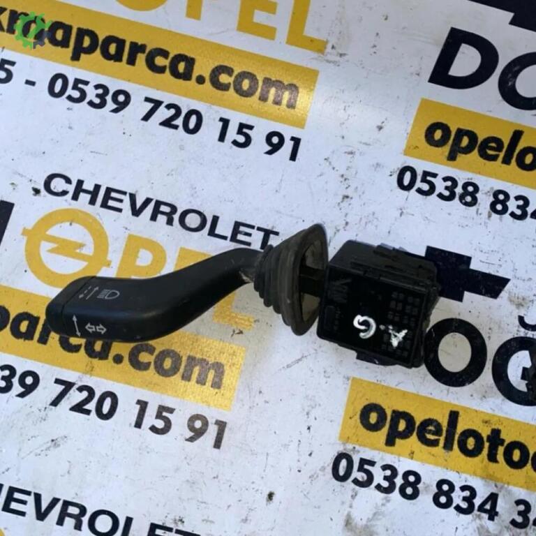 Opel Meriva Sinyal Kolu çıkma parça