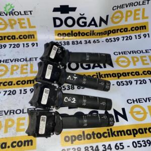 Opel Corsa E Çıkma Silecek Kumanda Kolu GM 1241727, 95433818