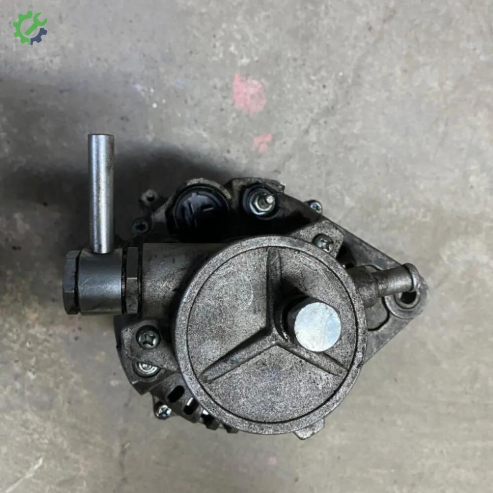 Isuzu NKR Alternatör çıkma parça