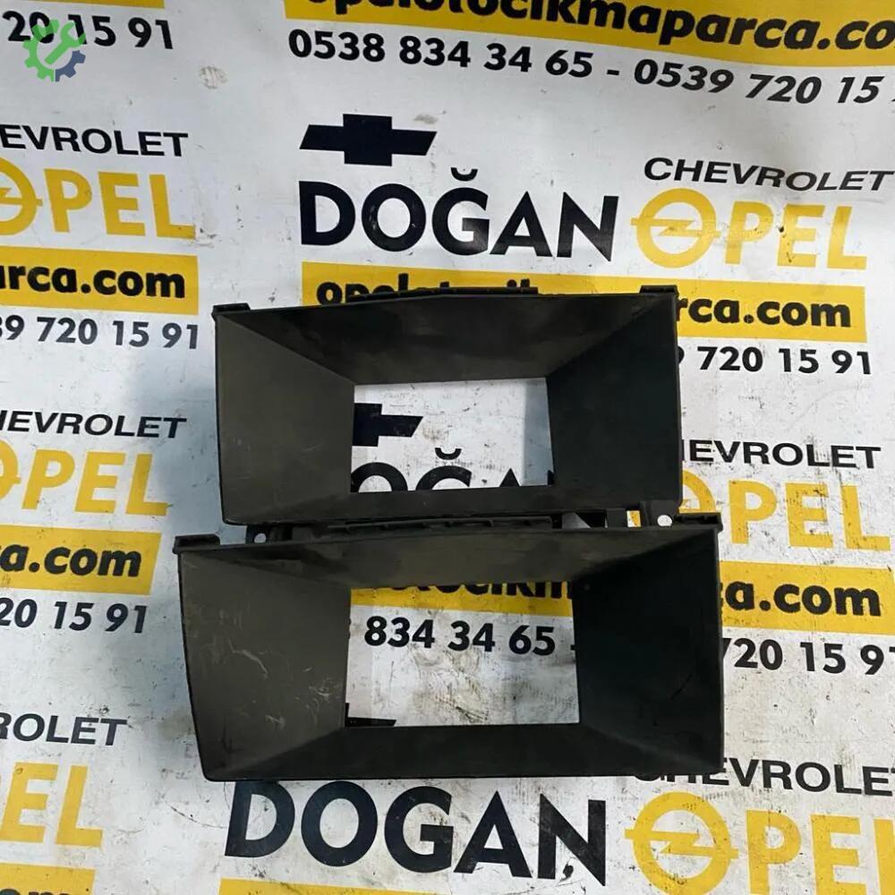 Opel Astra Ekran 13126608 çıkma parça