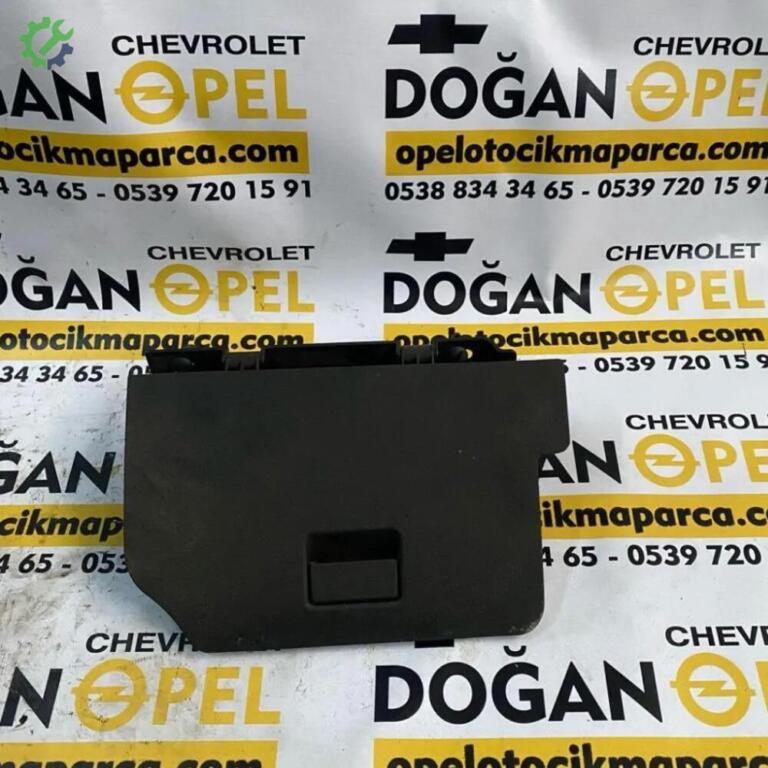 Opel Astra Torpido çıkma parça