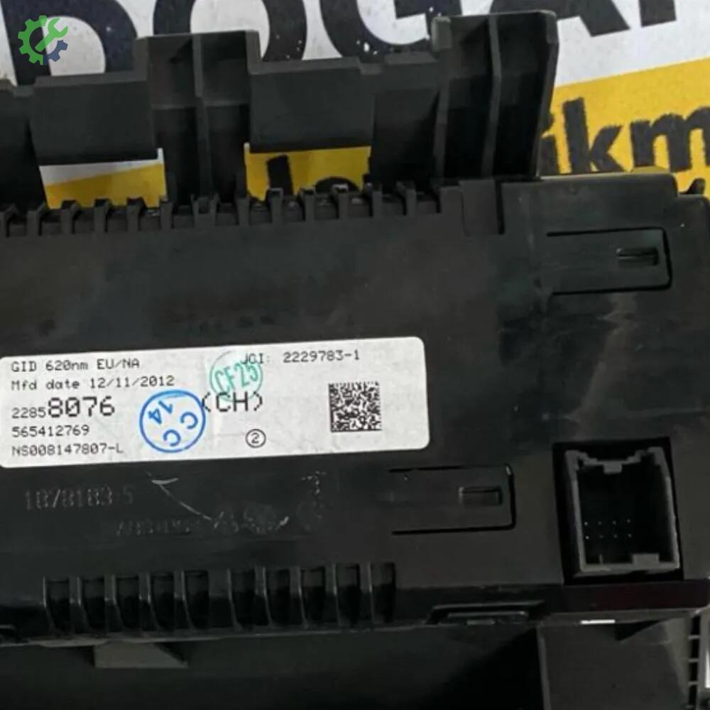 Opel Astra Yol Bilgi Ekranı 22858076 çıkma parça