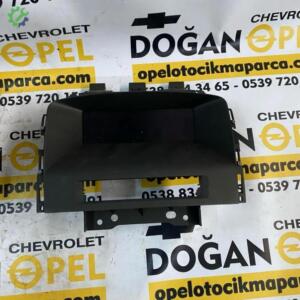 Opel Astra J Çıkma Orta Bilgi Ekranı Çerçevesi GM