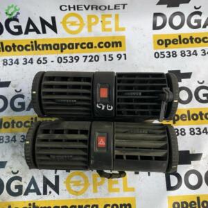 Opel Astra G Çıkma Orta Üfleme Izgarası (Muzul) GM