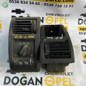 Opel Astra G, Zafira A Çıkma Sol Havalandırma Çerçevesi Komple GM 1814452, 90437453