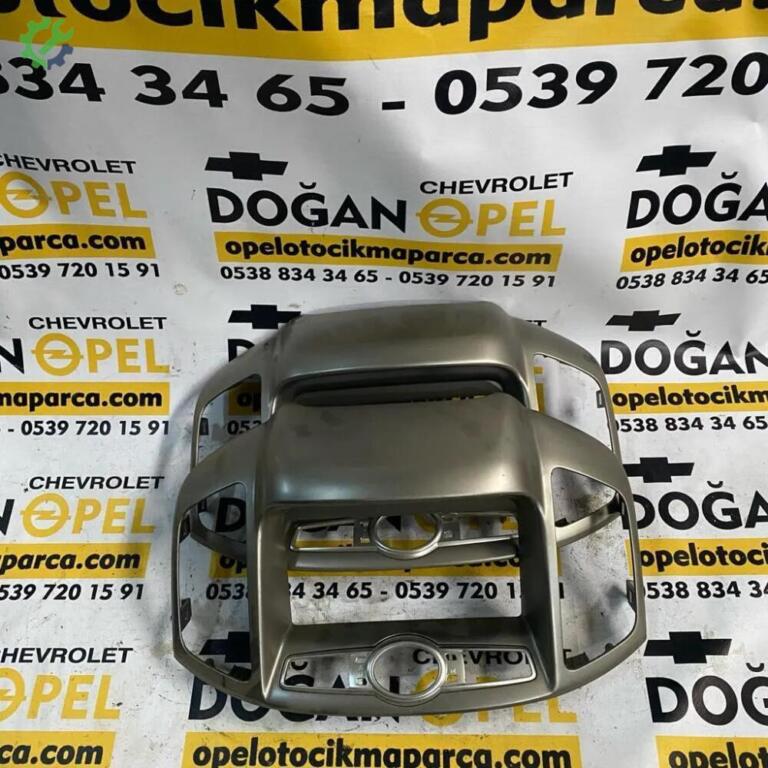 Chevrolet Captiva Konsol Ekran çıkma parça