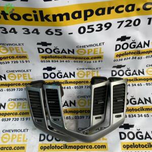 Chevrolet Cruze Çıkma Gri Renk Ön Panel Çerçevesi GM 96996410