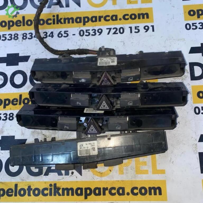 Opel Zafira Flaşör Düğmesi çıkma parça