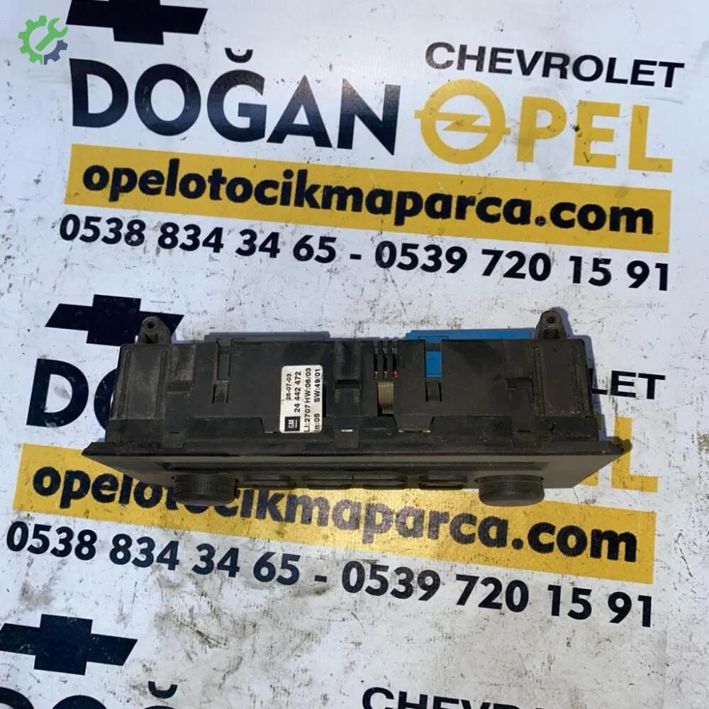 Opel Astra Klima Kontrol Paneli 24442472 çıkma parça
