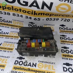 Opel Vectra C Çıkma Sigorta Kutusu GM 93186623
