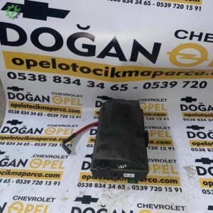 Opel İnsignia A Ön Sigorta Kutusu Sıfır Orijinal GM 13275878