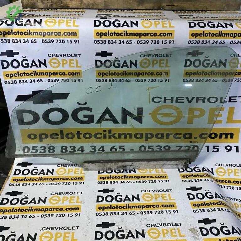 Opel Corsa Sol Ön Kapı çıkma parça