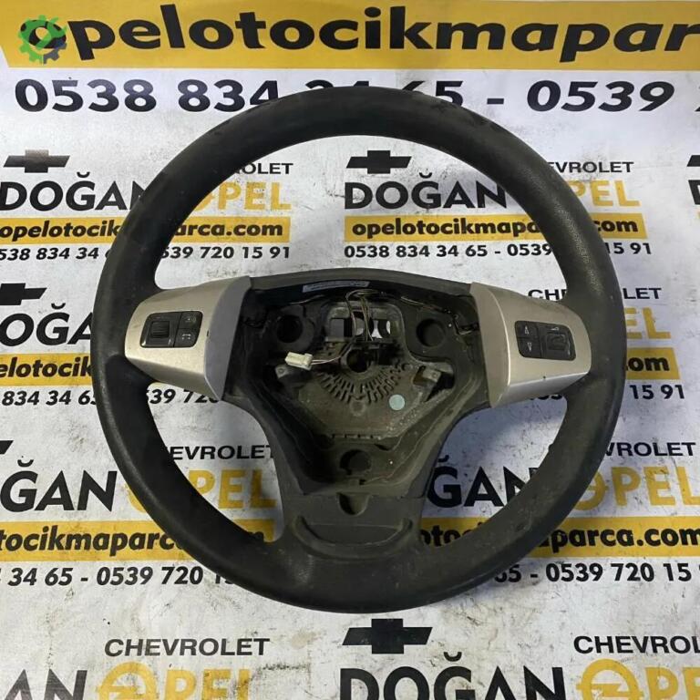 Opel Corsa Direksiyon Simidi çıkma parça