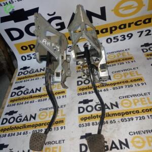 Opel Zafira B Çıkma Fren Pedalı