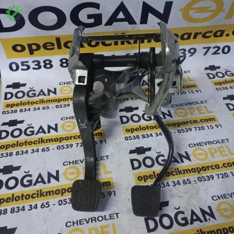 Opel Signum Debriyaj çıkma parça