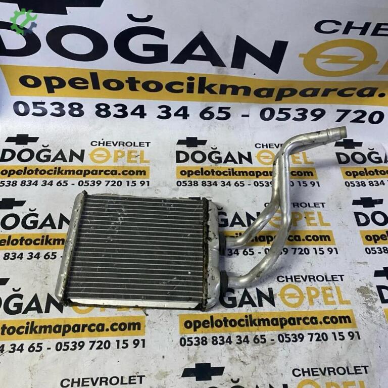 Opel Astra Kalorifer çıkma parça