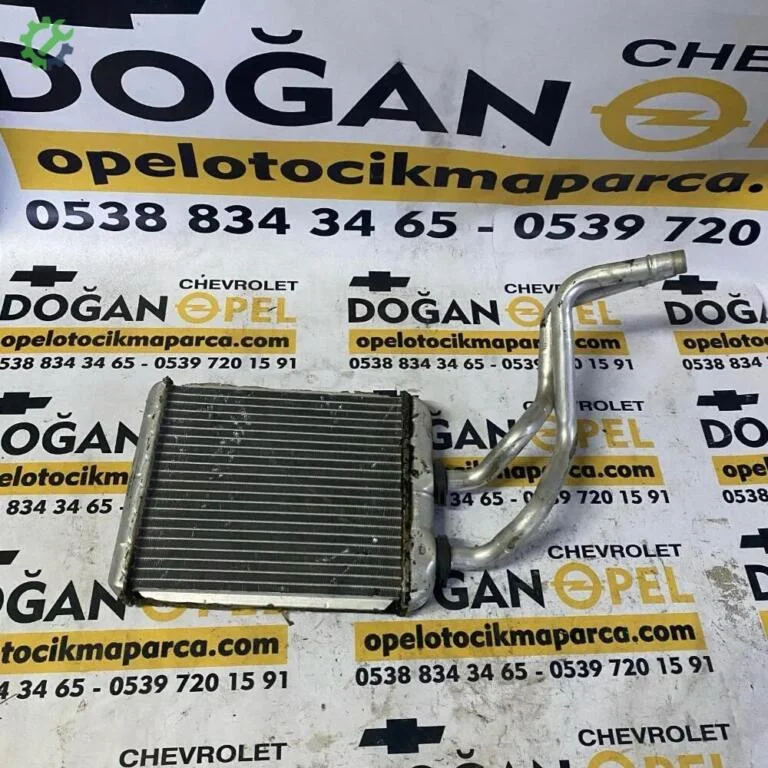 Opel Astra Kalorifer çıkma parça
