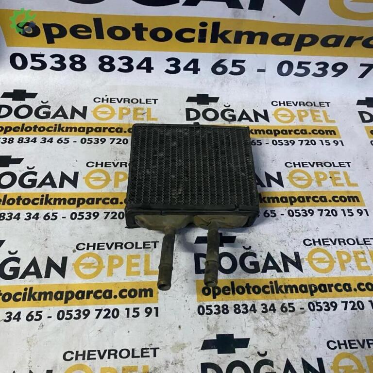 Opel Corsa Kalorifer çıkma parça