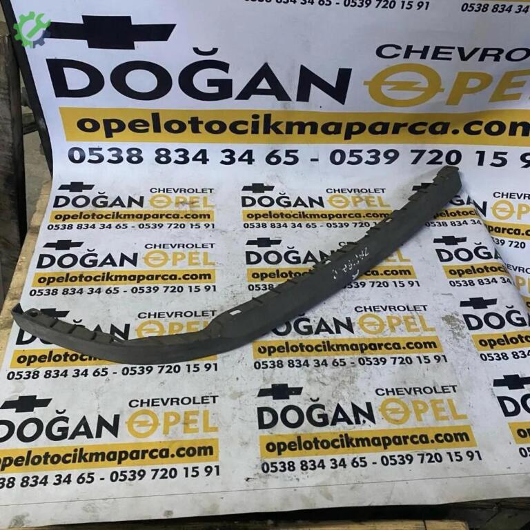 Opel Zafira Karlık çıkma parça