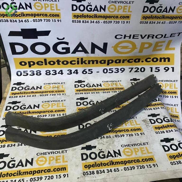 Opel Corsa Karlık çıkma parça