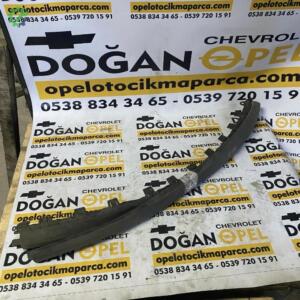 Opel Corsa D Çıkma Ön Karlık Sağ-Sol