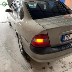 Opel Vectra B Kesme Sol Arka Çamurluk Sacı