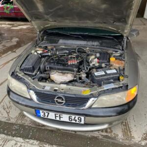 Opel Vectra B Çıkma Orijinal Yedek Su Deposu GM