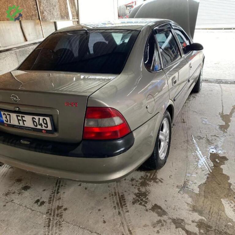 Opel Vectra Depo Kapağı çıkma parça