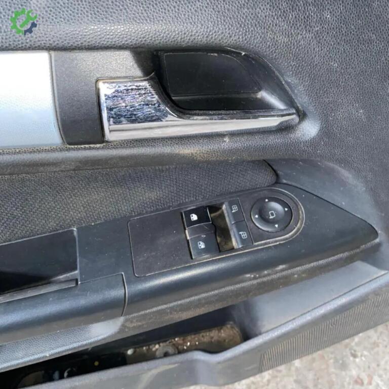 Opel Astra Sol Kapı çıkma parça