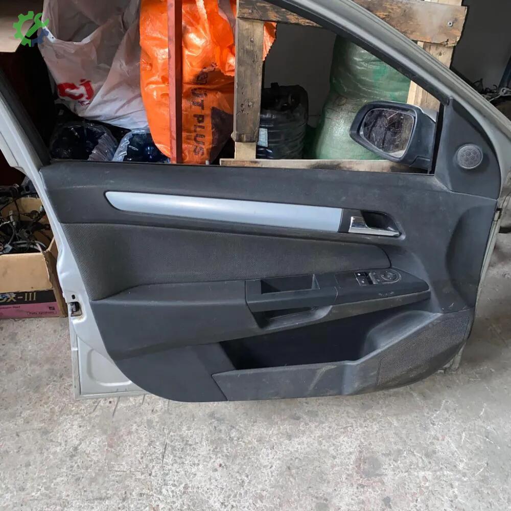 Opel Astra Kapı Döşemesi çıkma parça