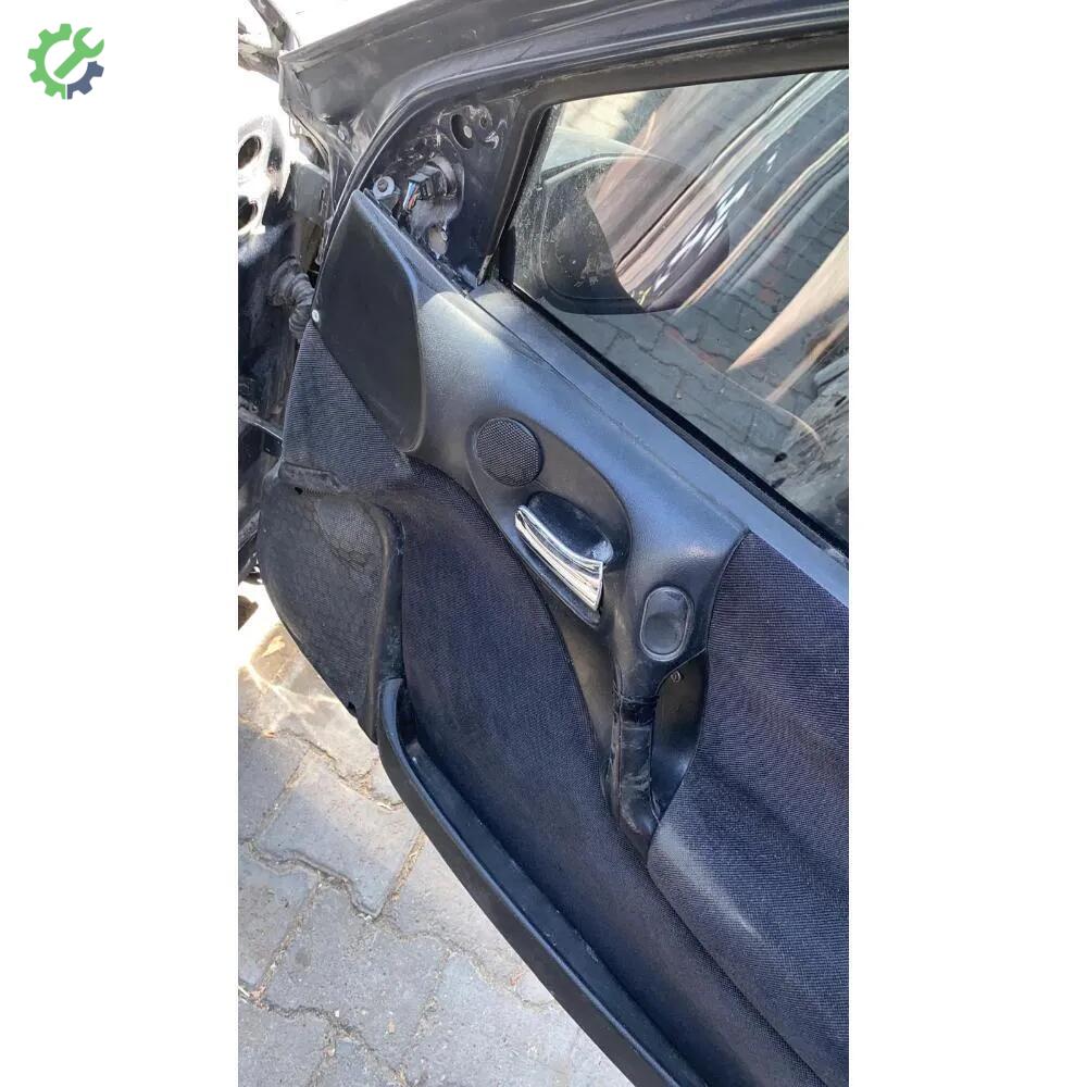 Opel Vectra Kapı Döşemesi çıkma parça