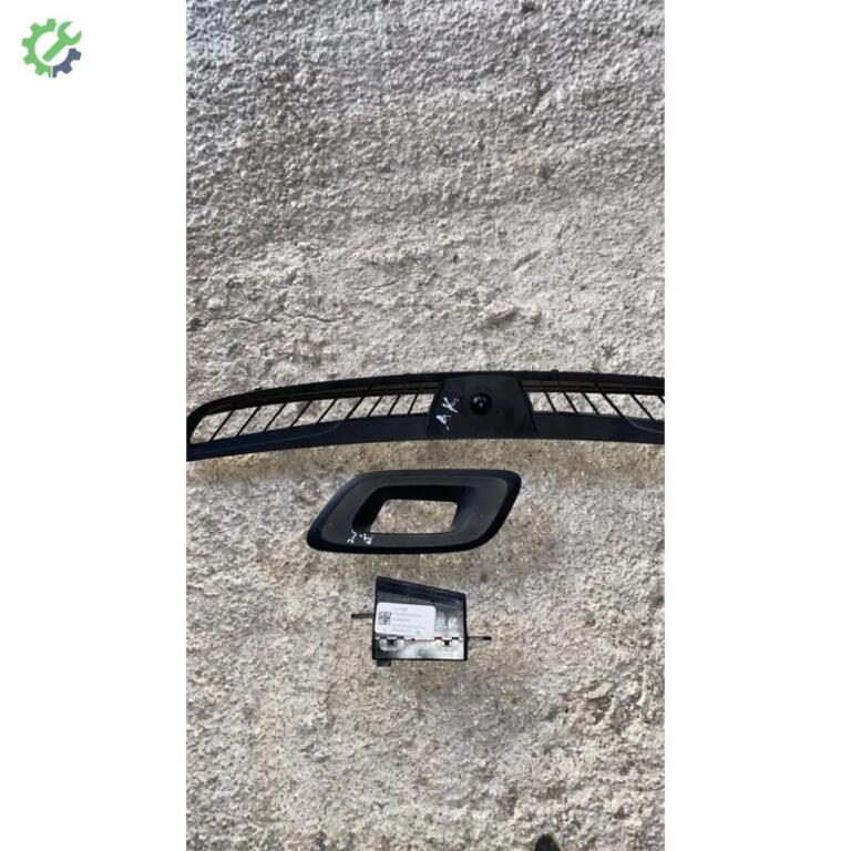 Opel Astra Ekran çıkma parça