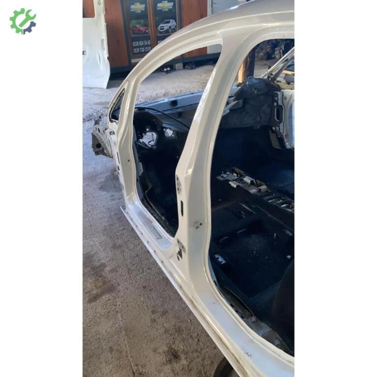 Opel Astra Marşpiyel Sacı çıkma parça