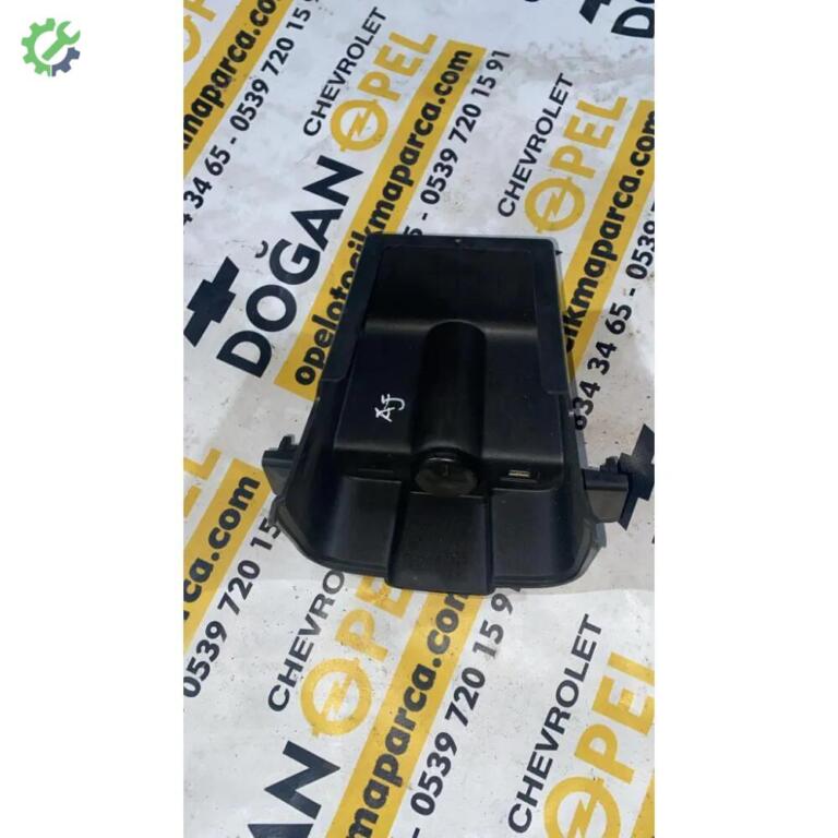 Opel Astra Çakmaklık çıkma parça