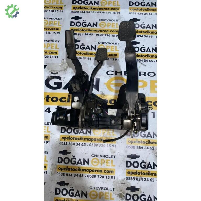 Opel Astra Vites çıkma parça