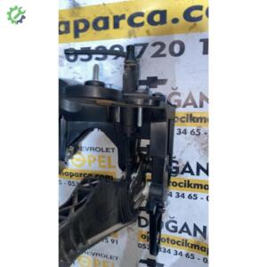 Opel Astra J İnsignia Cruze Debriyaj Üst Merkez GM 55561915