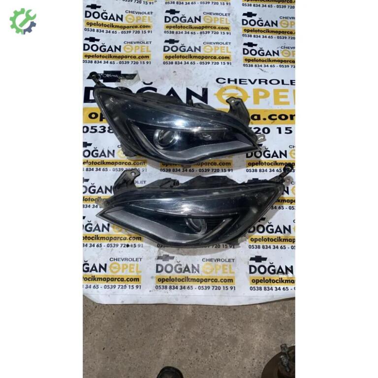 Opel Astra Ön Far çıkma parça