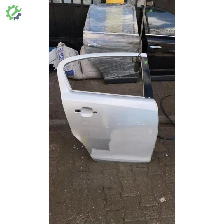 Opel Corsa Sağ Arka Kapı çıkma parça