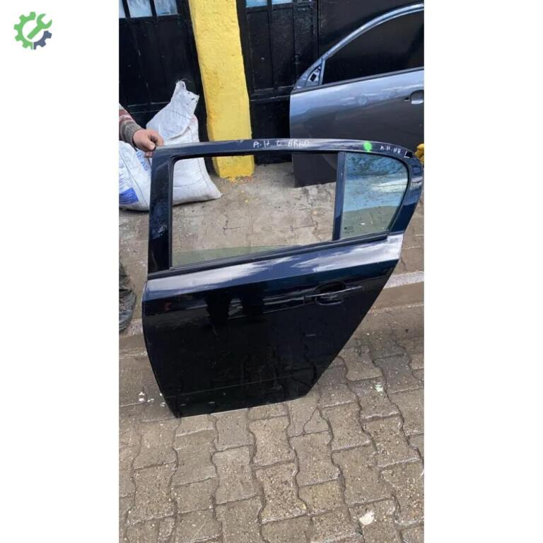 Opel Astra Sol Arka Kapı çıkma parça