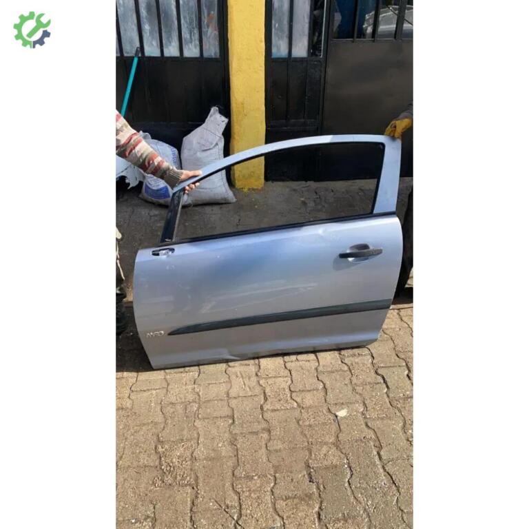 Opel Corsa Kapı Döşemesi çıkma parça