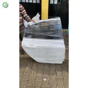 Opel Astra J 2010-2020 Çıkma Orijinal Sağ Arka Kapı Orijinal Beyaz Renk GM