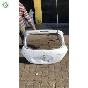 Opel Corsa D Kasa Van Tekkapı Bagaj Kapağı Beyaz Renk Ufak Hasarlı GM