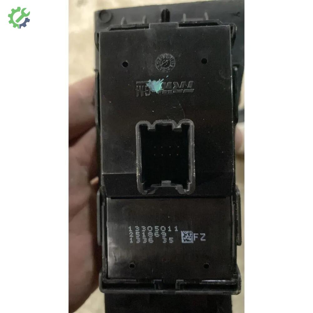 Opel Astra Dörtlü Cam Düğmesi 13305011 çıkma parça