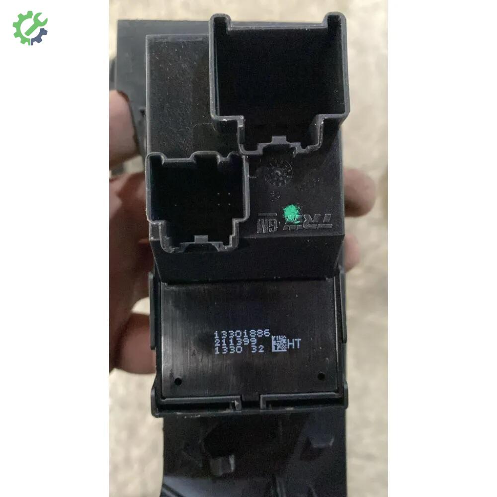 Opel Astra Ön Cam 13301886 çıkma parça